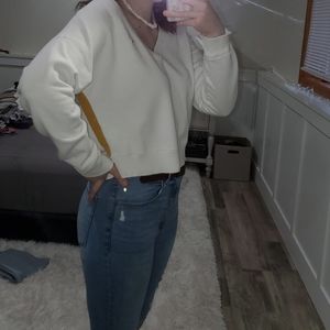 Abercrombie & Fitch V-neck top